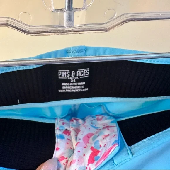 Pins & Aces 7.5in Men’s Performance Golf Shorts in Sky Blue : 34 - Picture 3 of 4